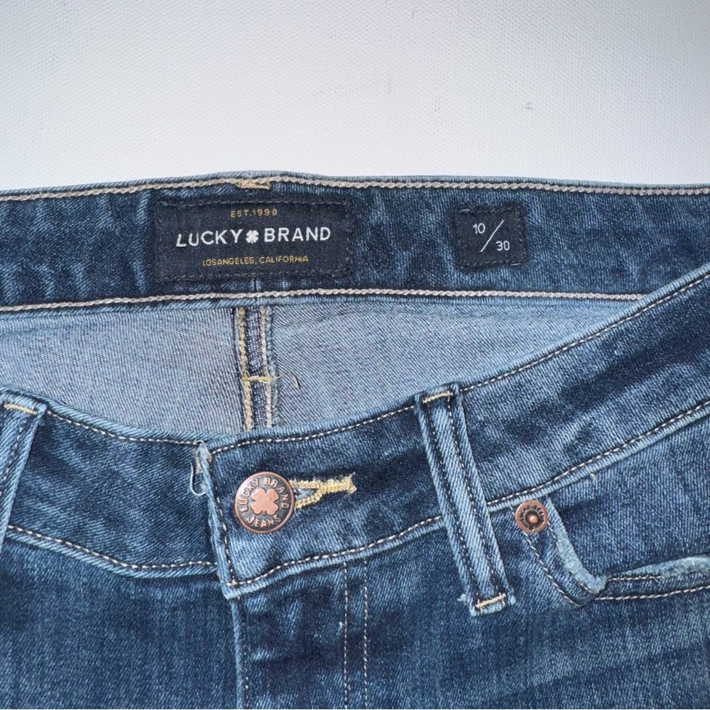 Women’s Lucky Brand Blue Jean Denim Cutoff Shorts. - Picture 4 of 7